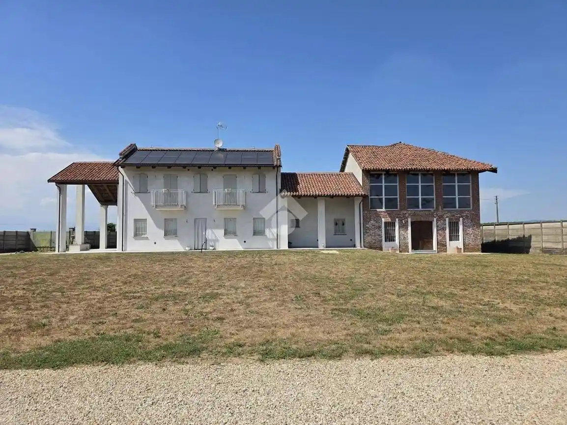 Villa in vendita a Piobesi Torinese