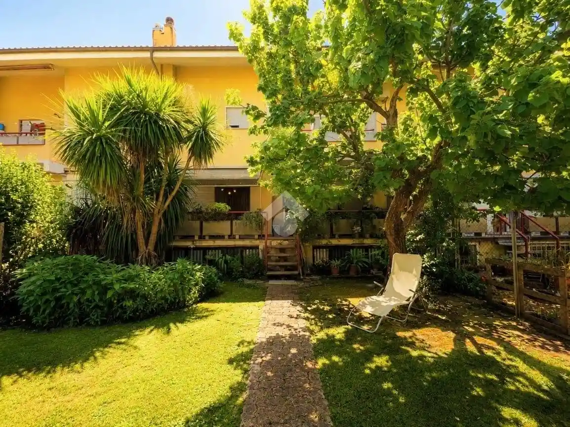 Villetta a schiera in vendita a Anguillara Sabazia