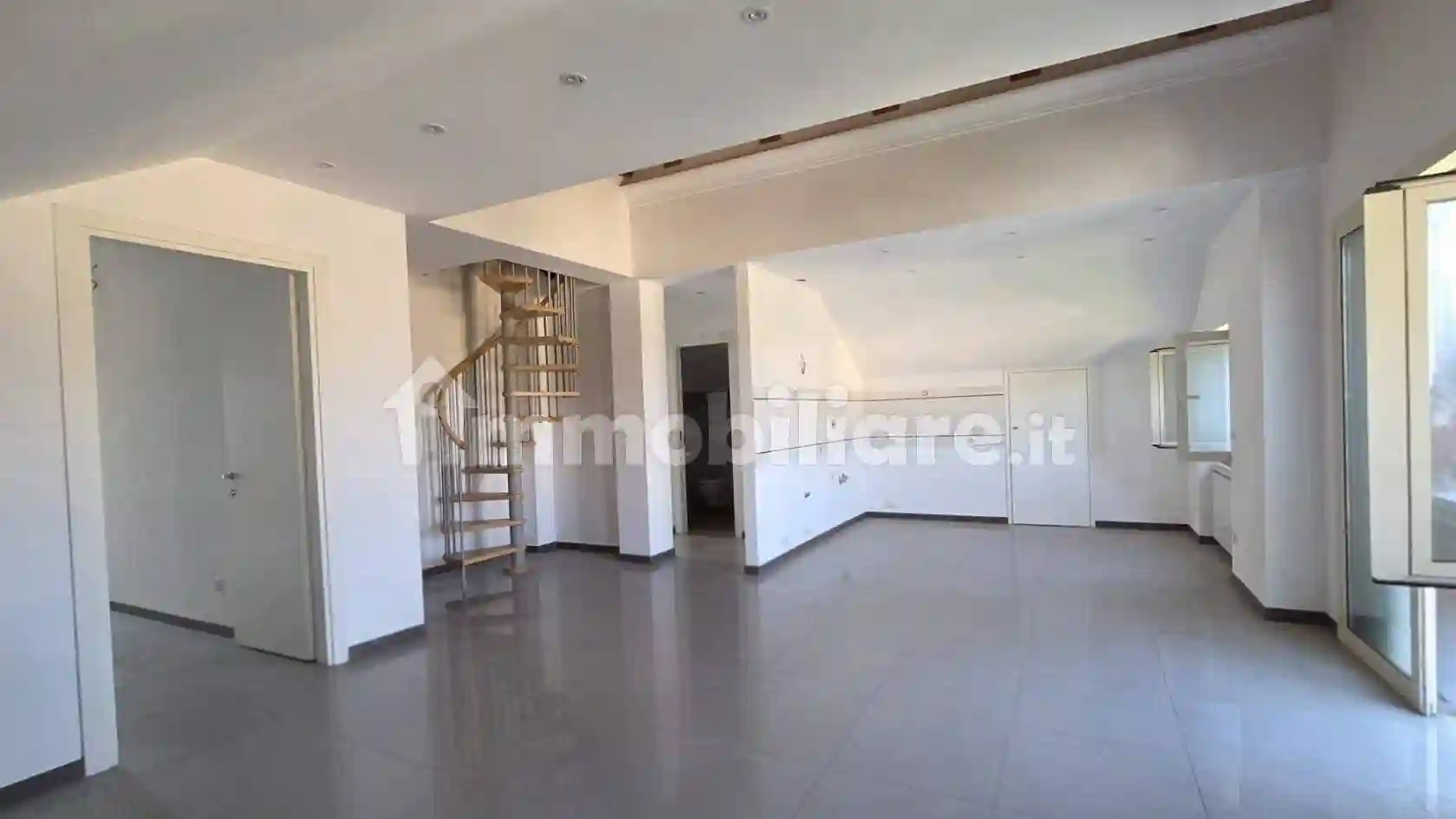 Attico - Mansarda - foto 2