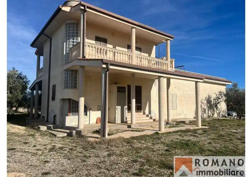 Villa in vendita a Gioia del Colle