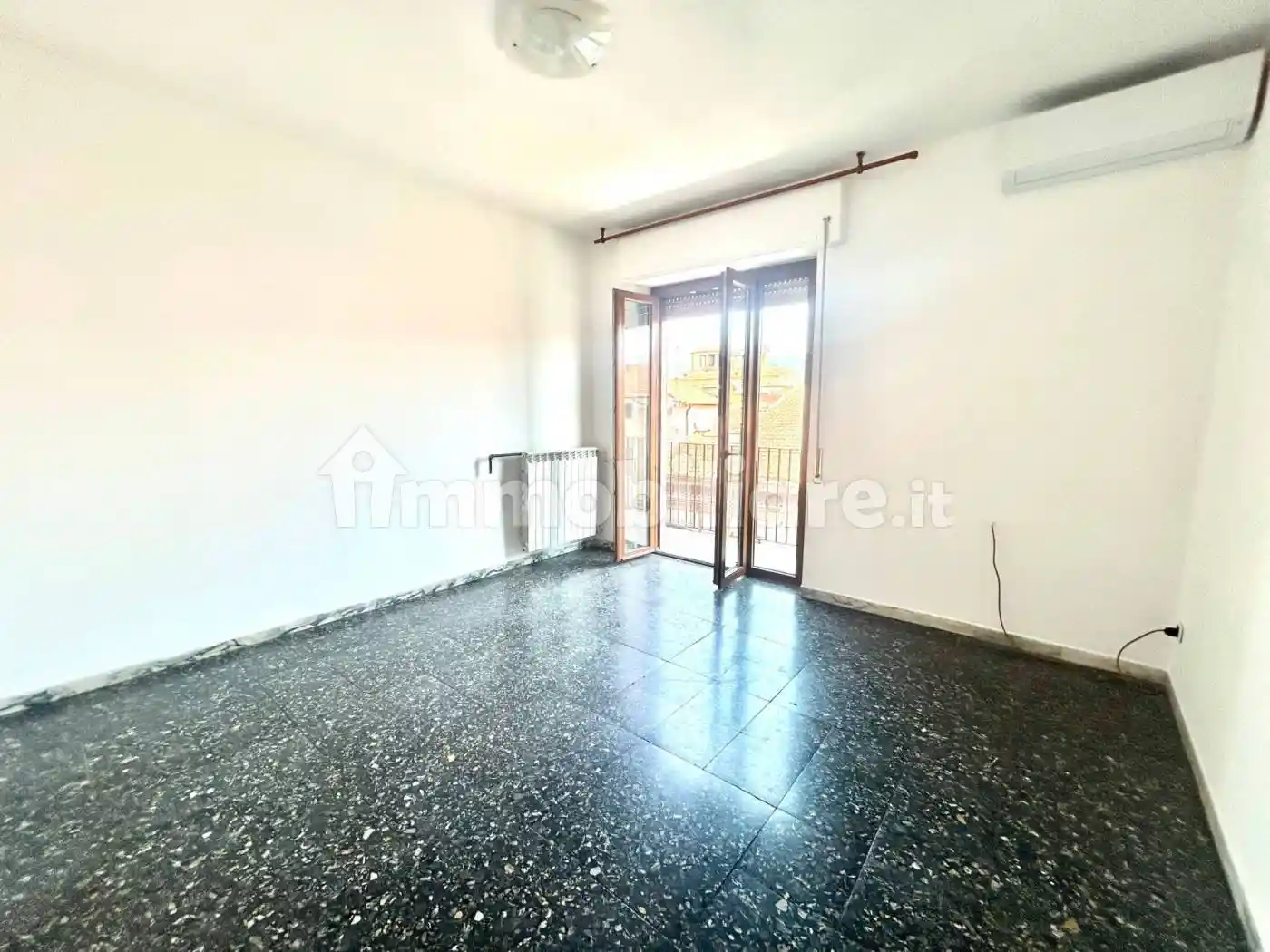 Appartamento in vendita a Sarzana