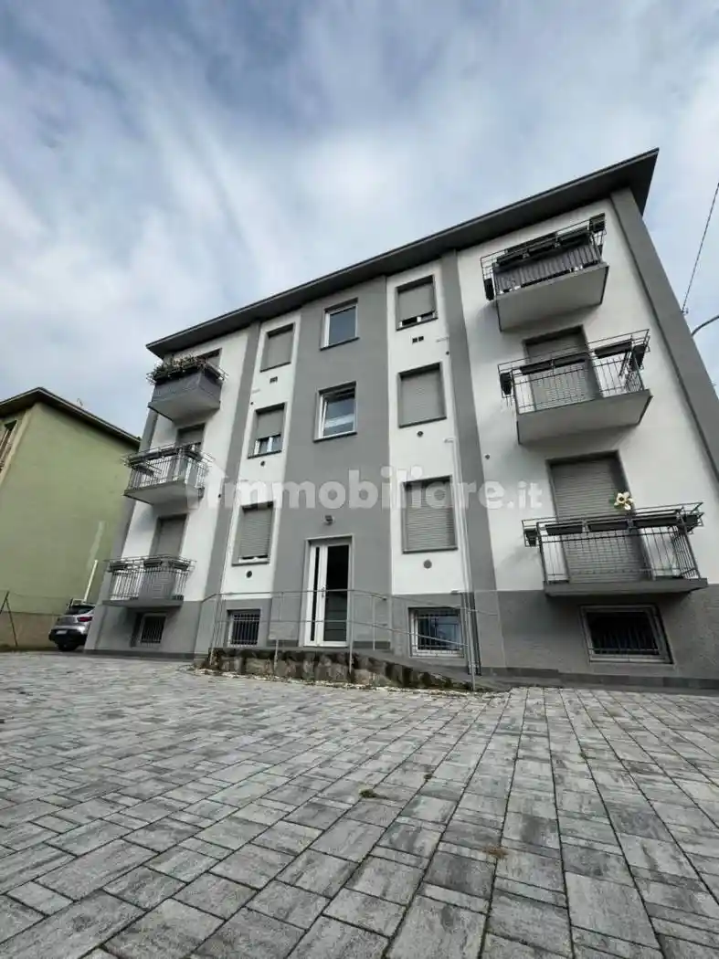 Palazzo - Edificio in vendita a Gallarate