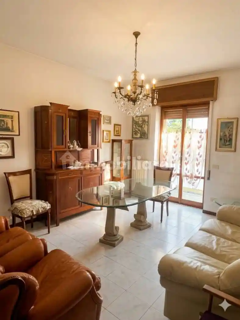 Appartamento in vendita a Piacenza
