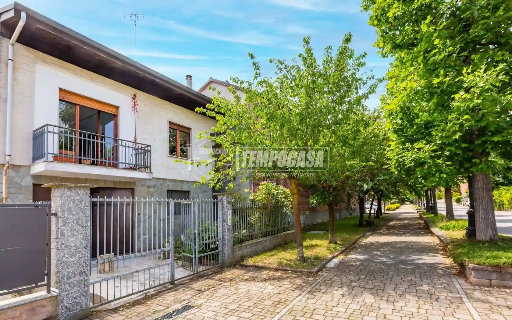 Villa - foto 2