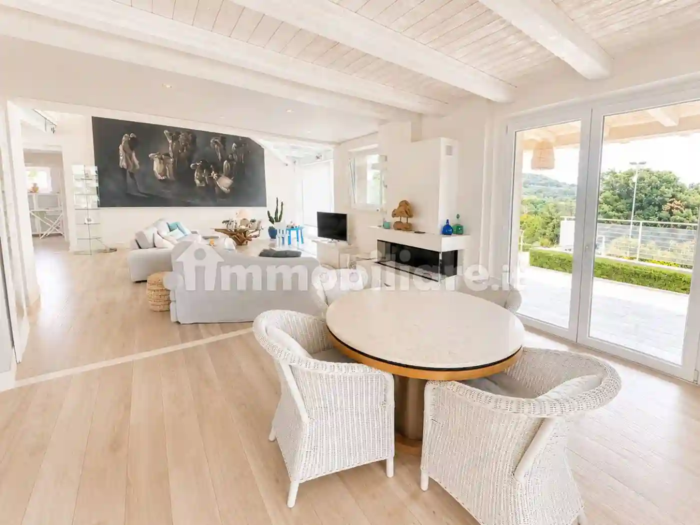 Villa - foto 2