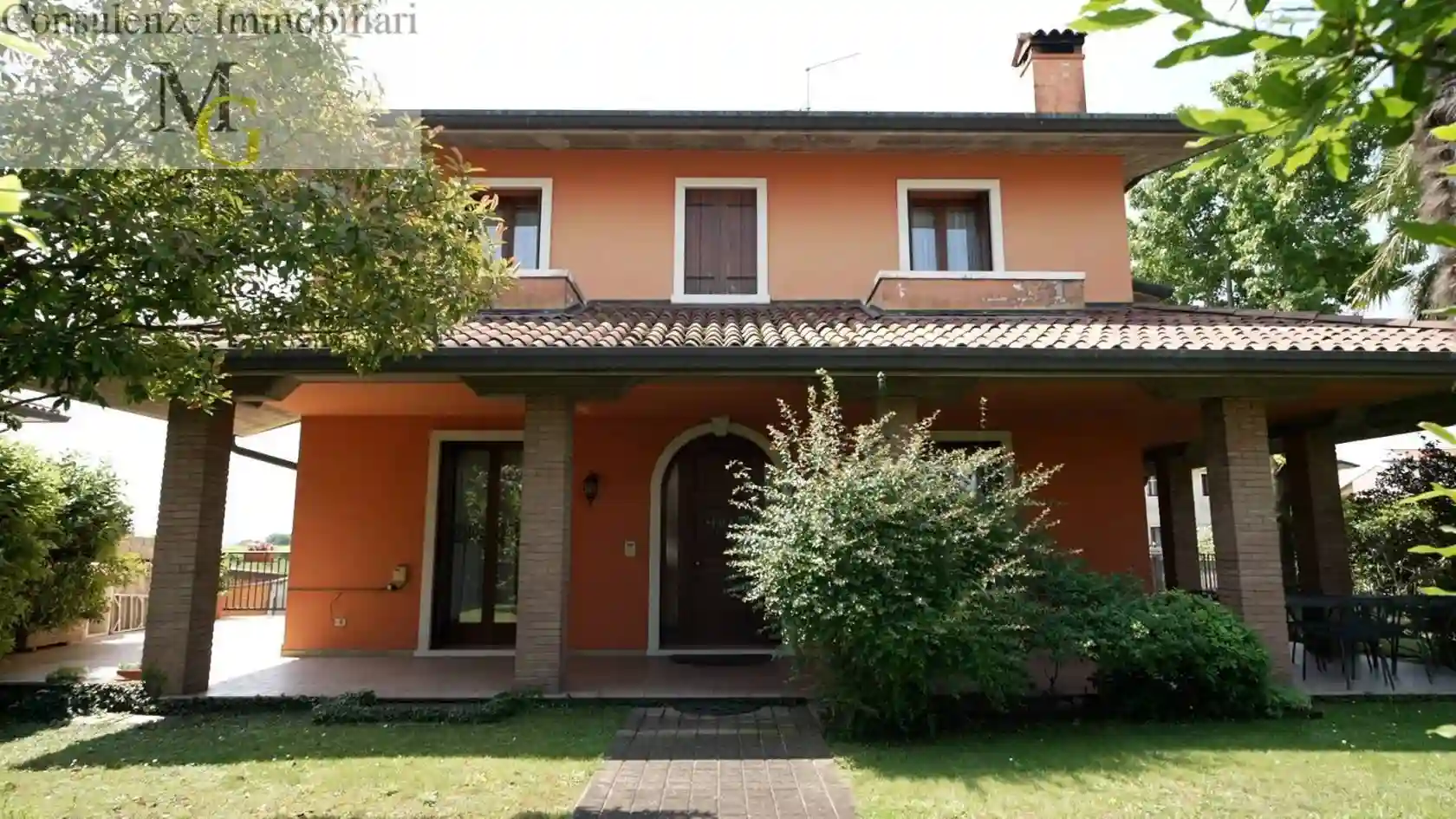 Villa - foto 2