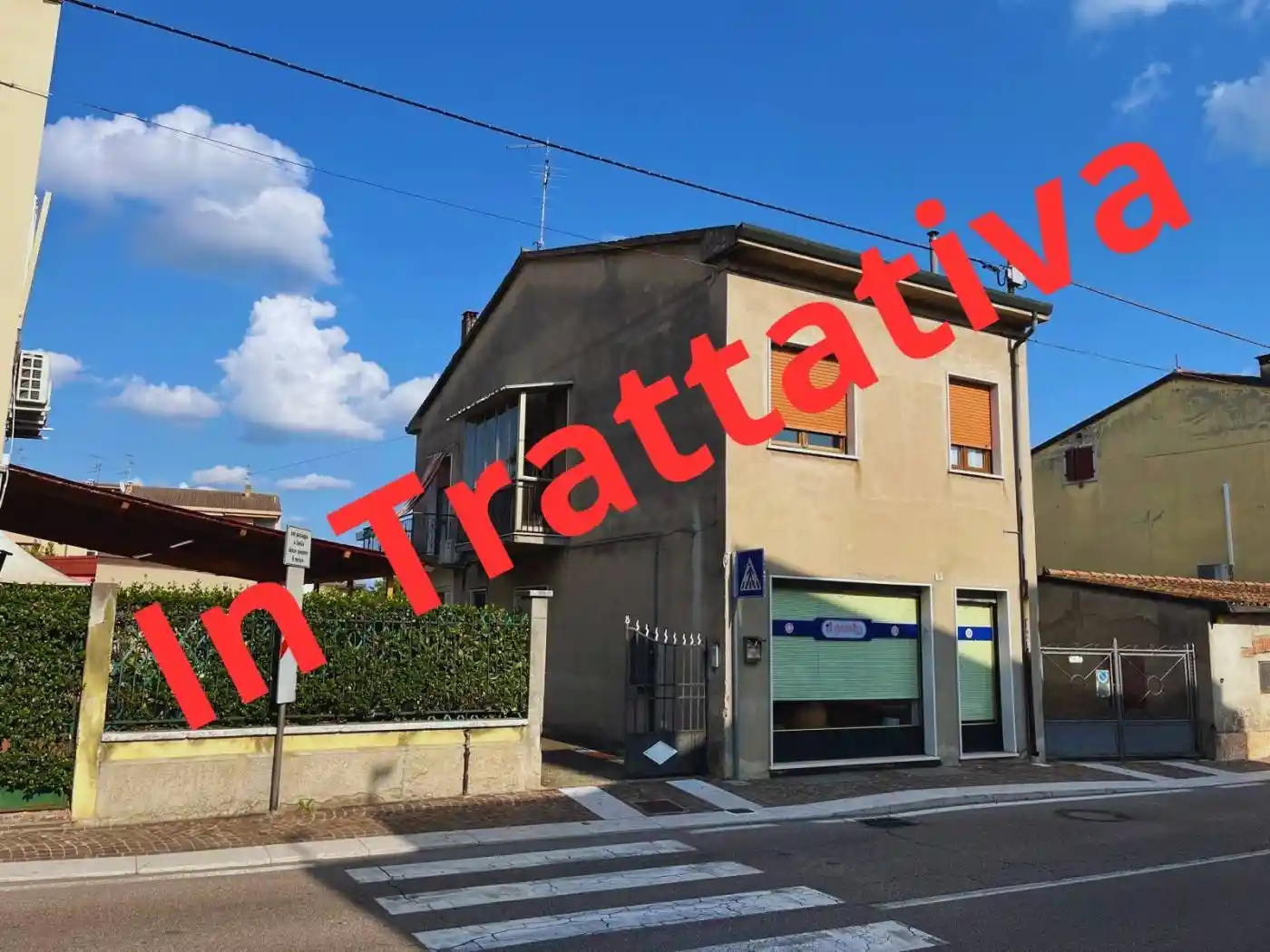 Casa indipendente in vendita a Villafranca di Verona