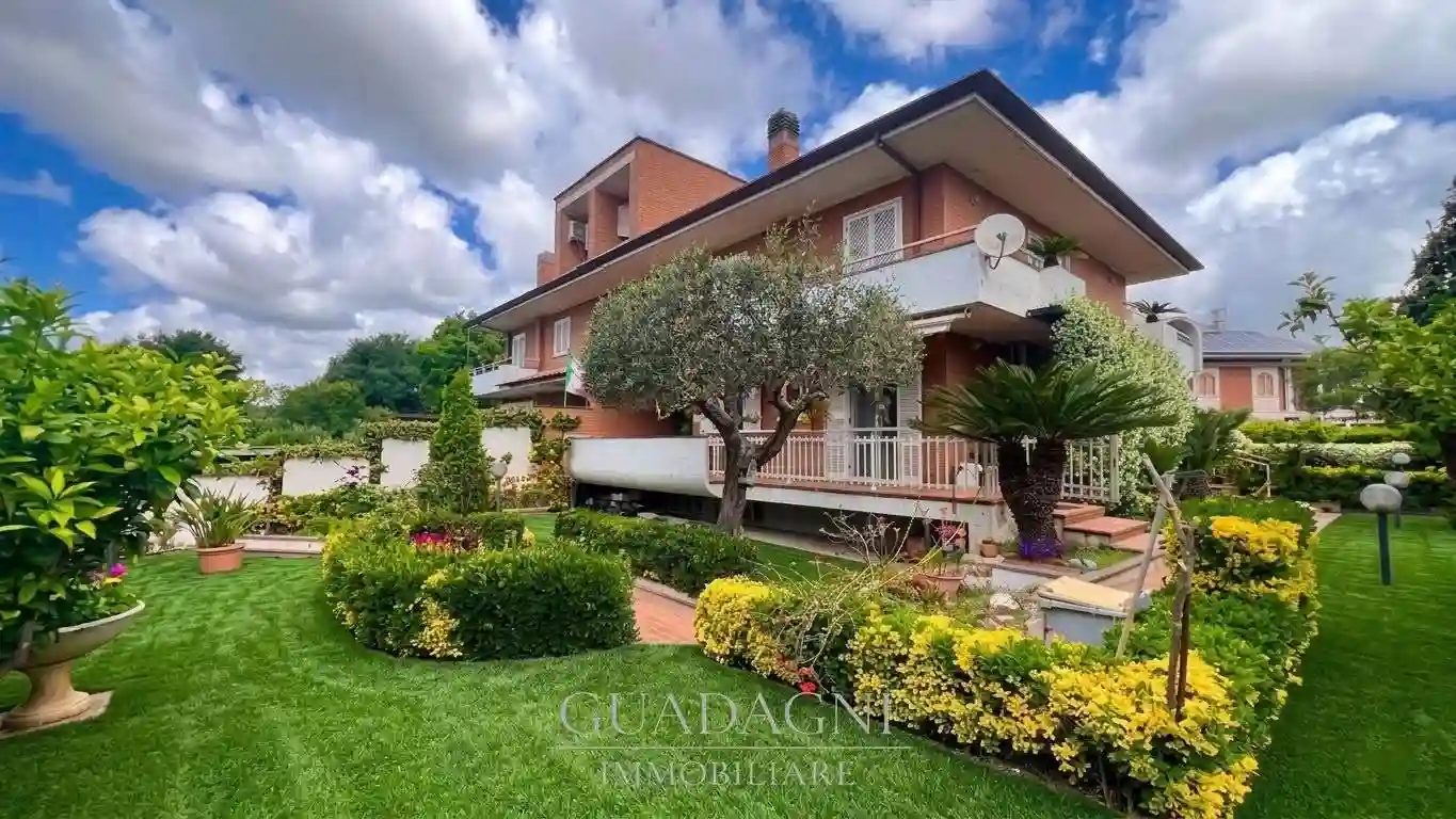 Villa - foto 2