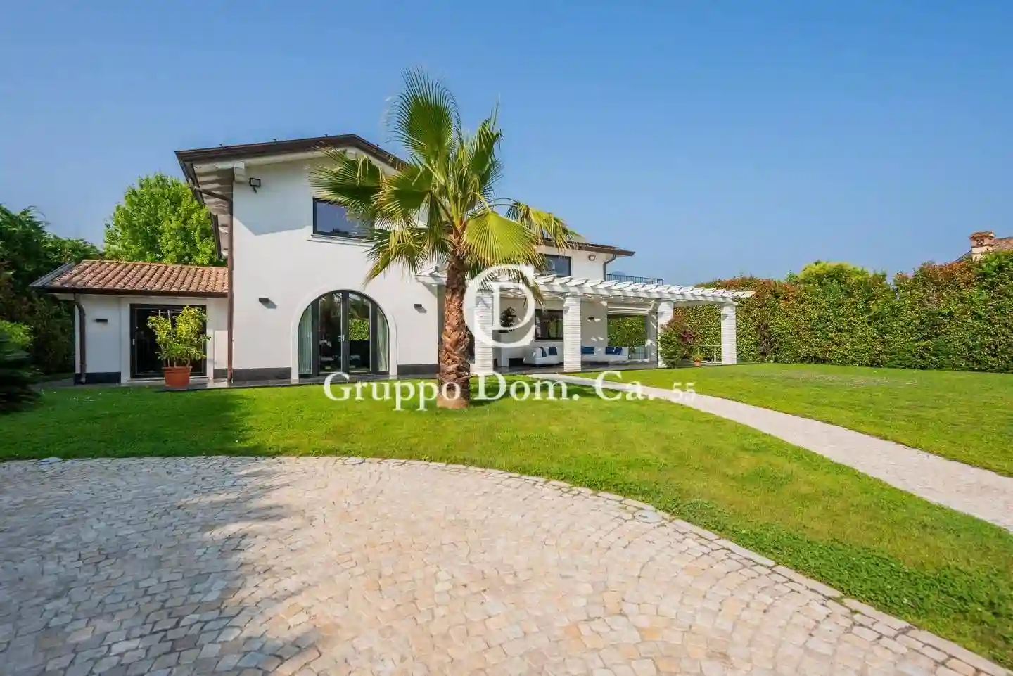 Villa - foto 2