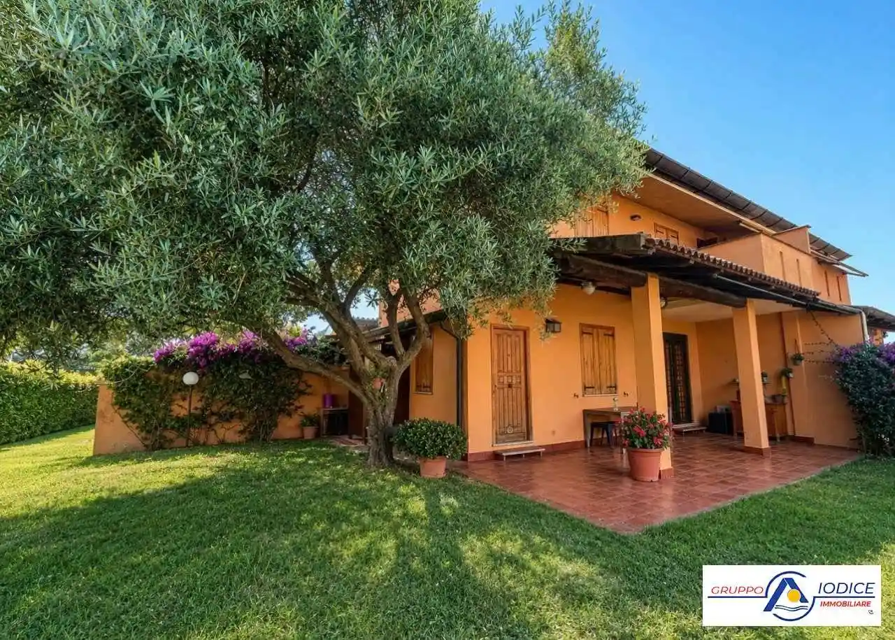 Villa in vendita a Sabaudia