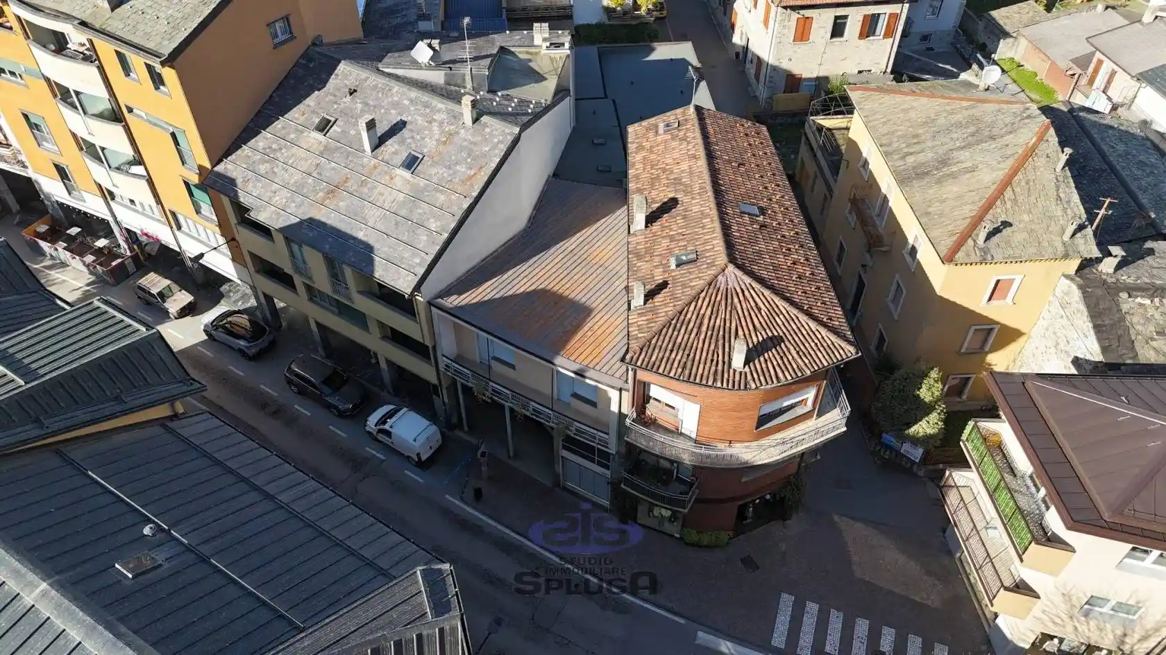 Palazzo - Edificio in vendita a Morbegno