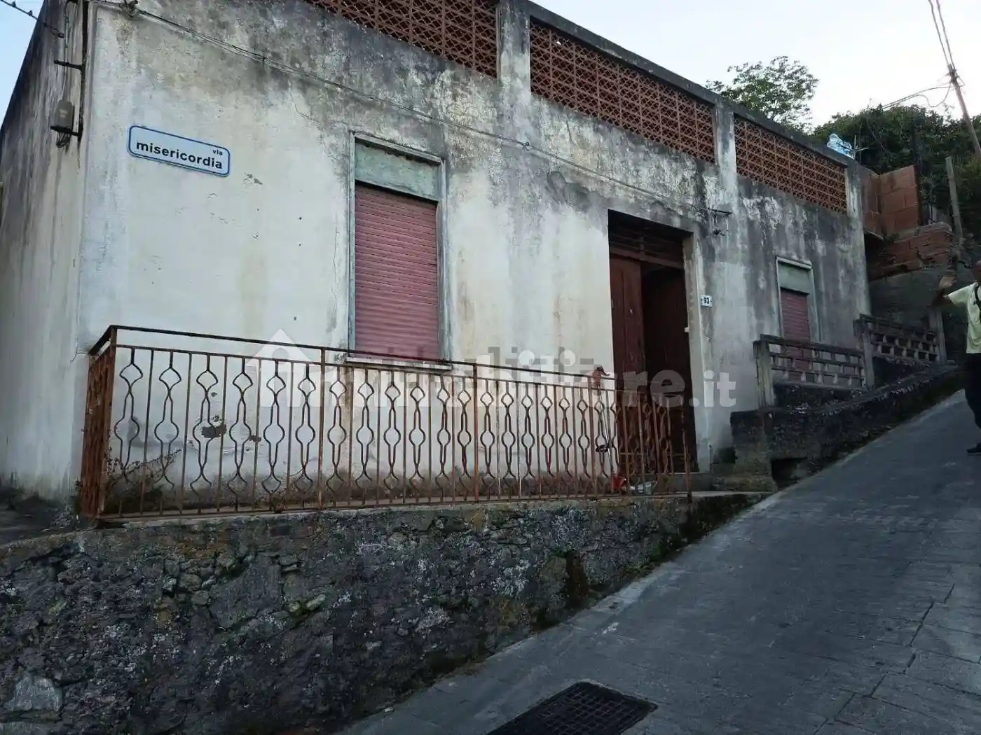 Villa in vendita a Gualtieri Sicaminò