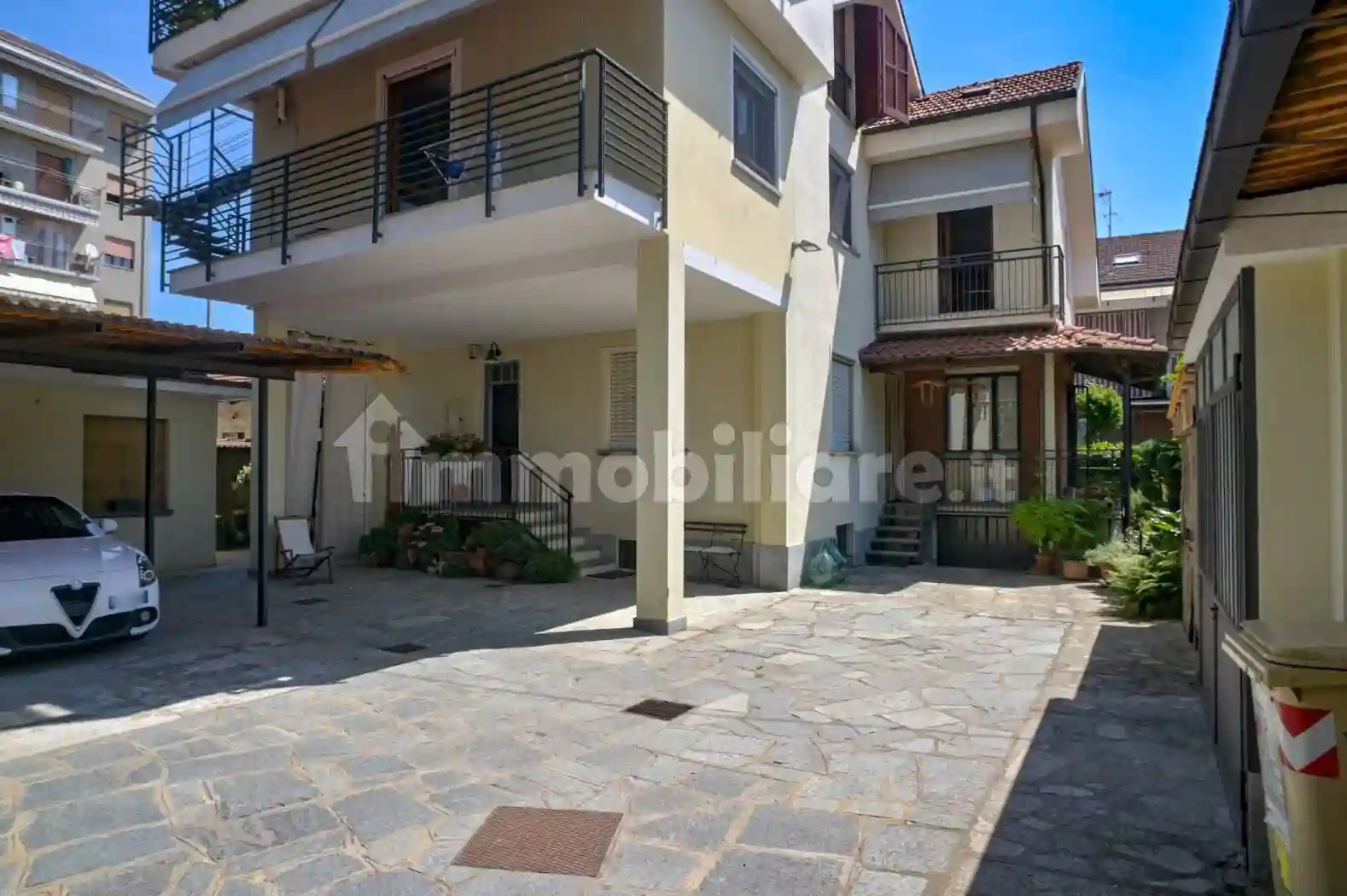 Villa - foto 2