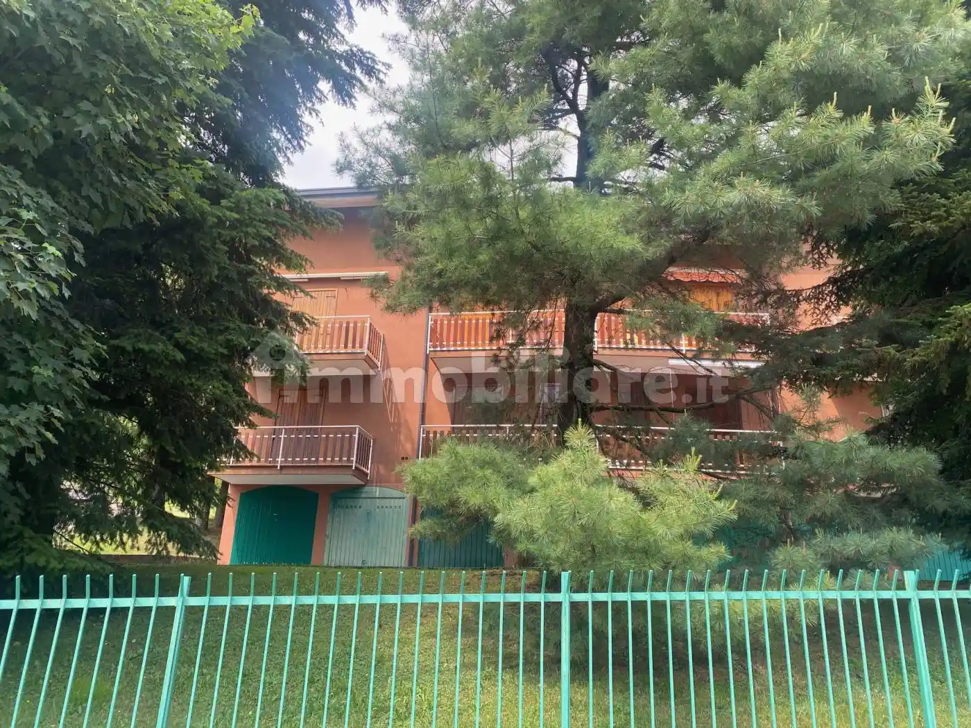 Appartamento in vendita a Gorno