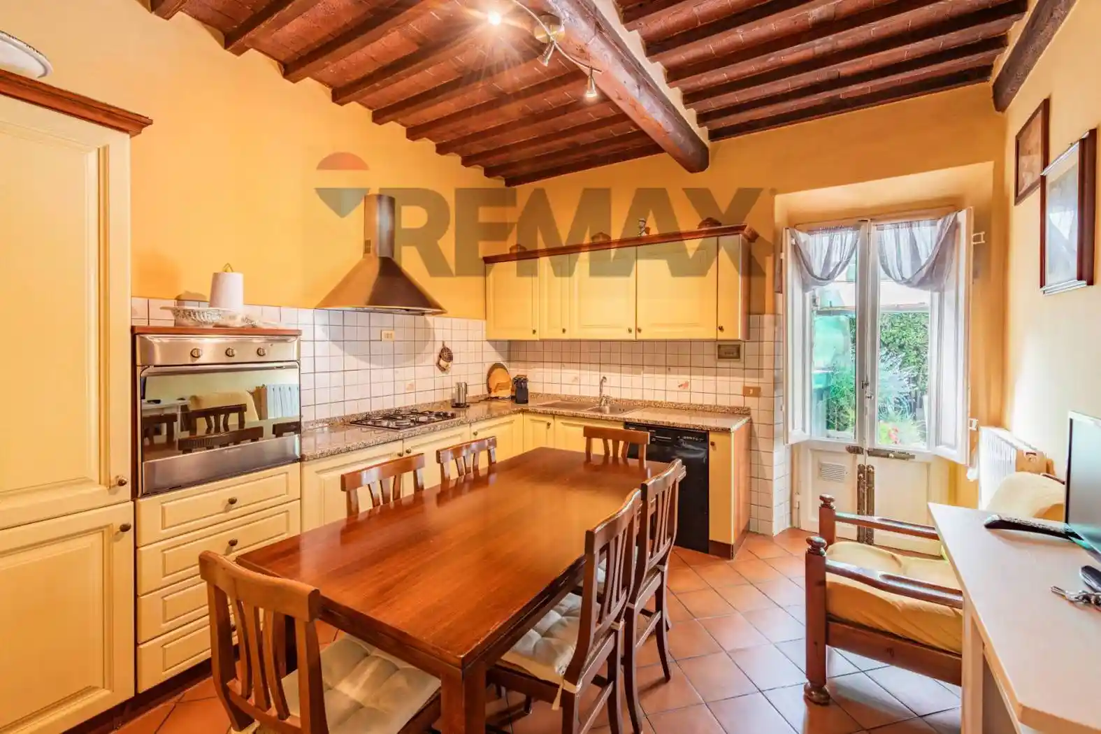 Casa indipendente in vendita a Lucca