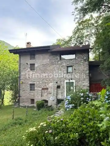 Rustico - Casale in vendita a Berzo Demo