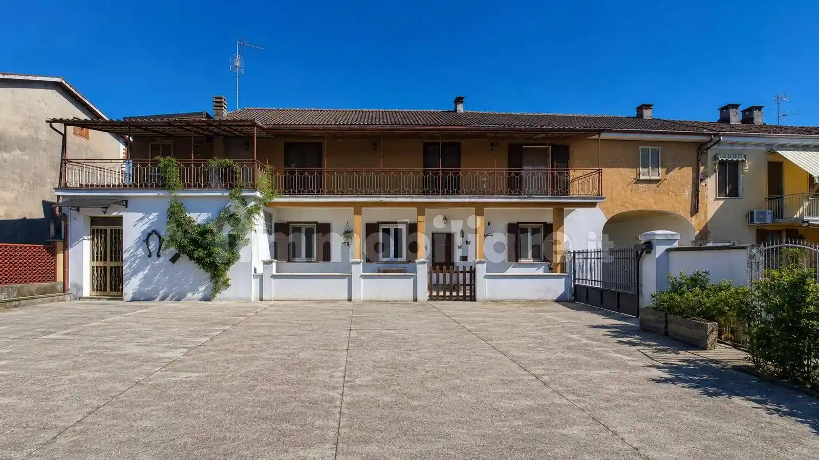 Villa in vendita a Motta de' Conti