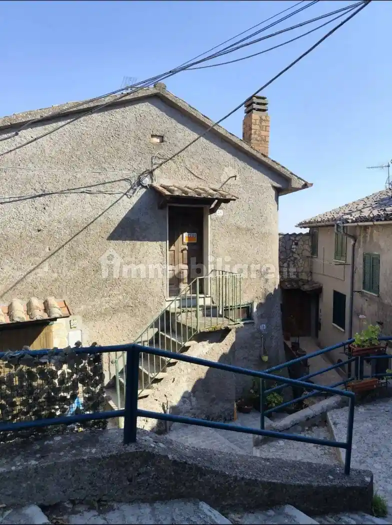 Appartamento in vendita a Capranica Prenestina