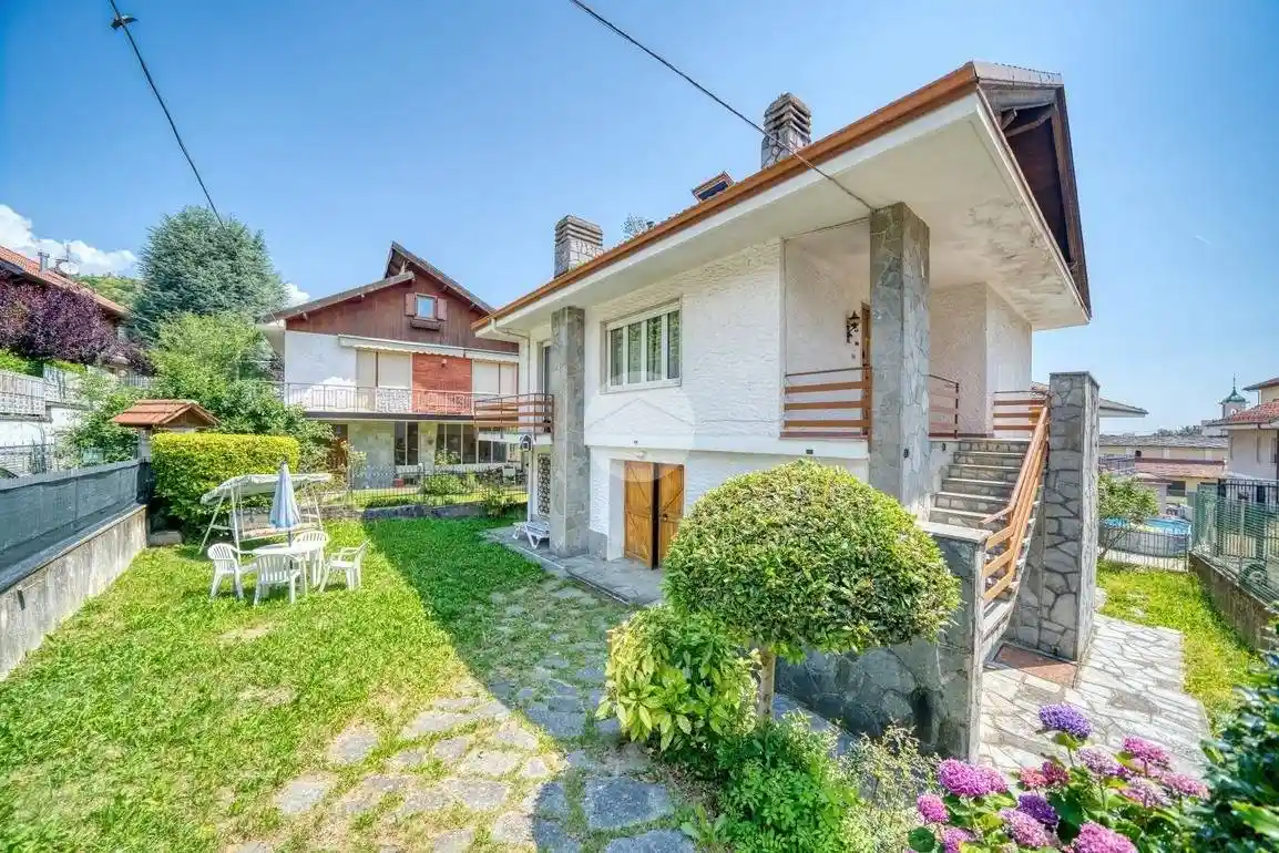 Villa in vendita a Coazze