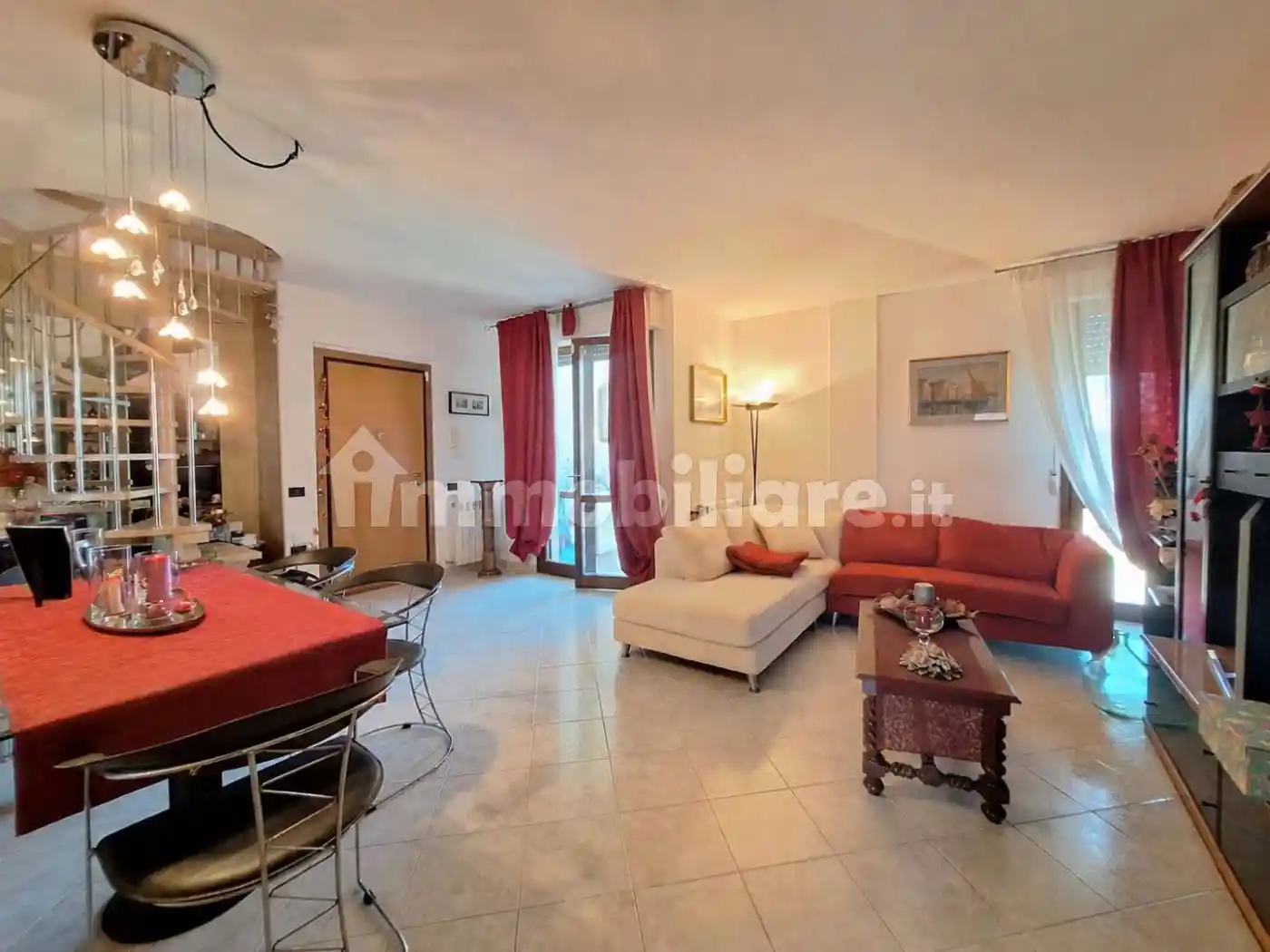 Appartamento in vendita a Cascina