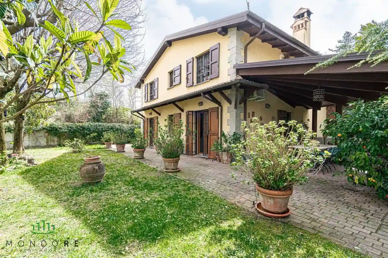 Villa - foto 2
