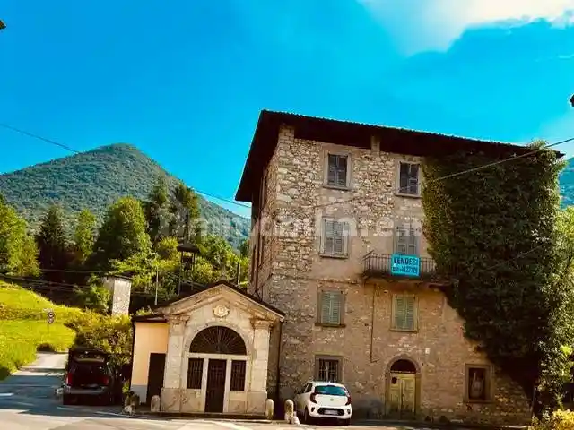 Rustico - Casale in vendita a Albino