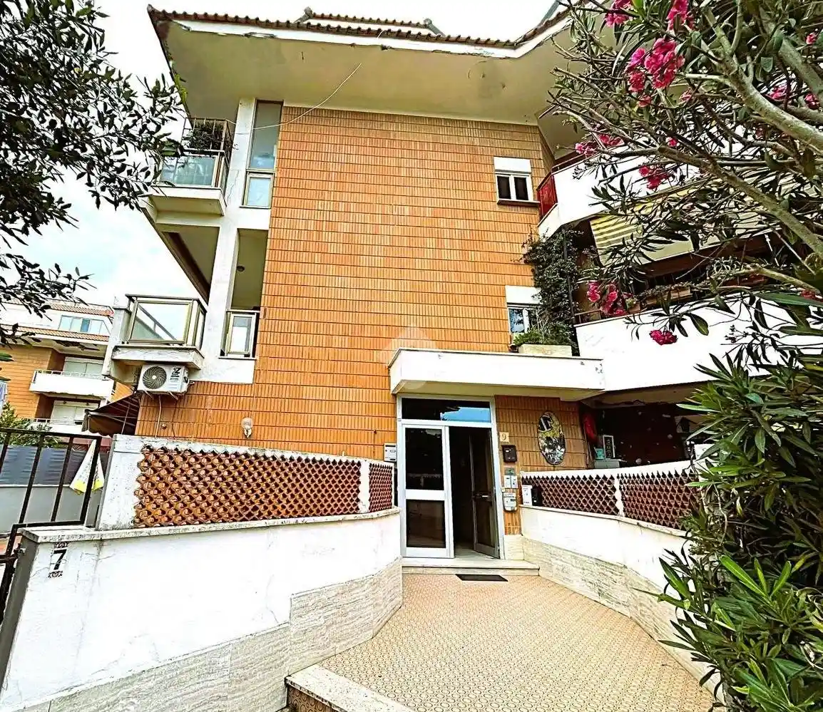 Appartamento in vendita a Ardea
