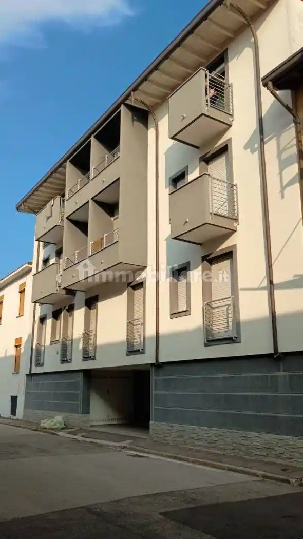 Appartamento in affitto a Monza