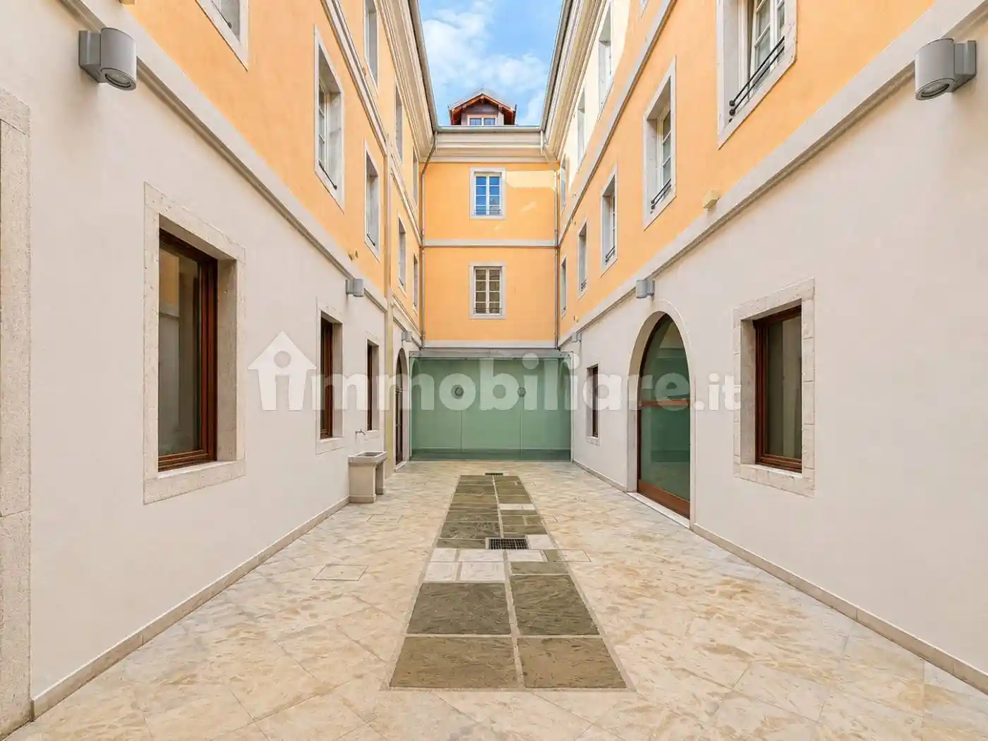 Appartamento in vendita a Trieste