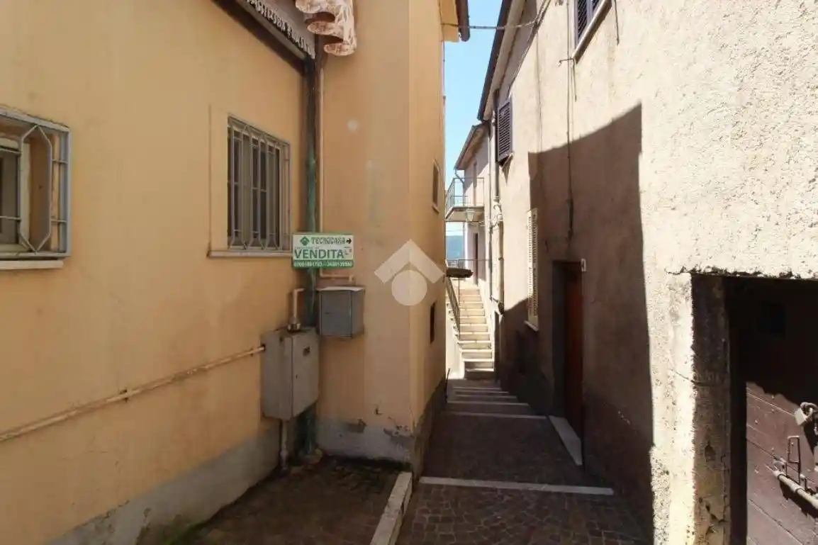 Appartamento in vendita a Scandriglia
