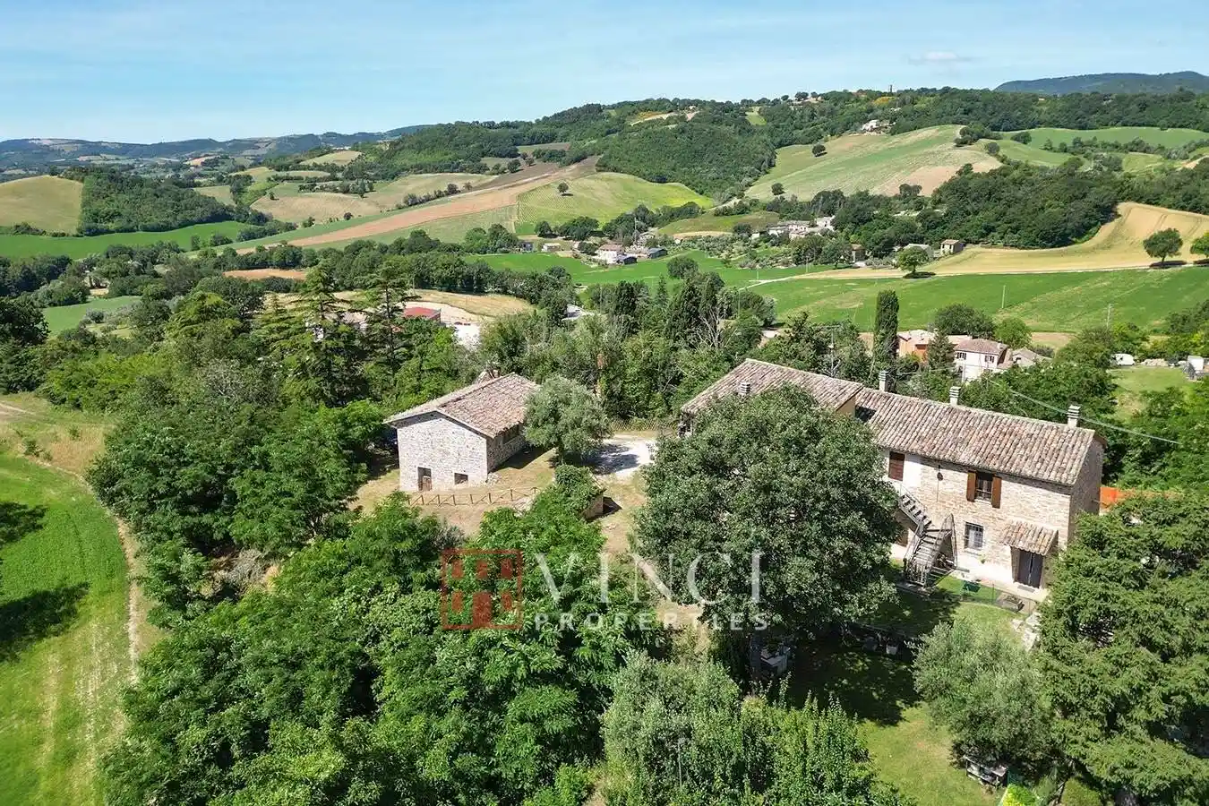 Rustico - Casale in vendita a San Severino Marche