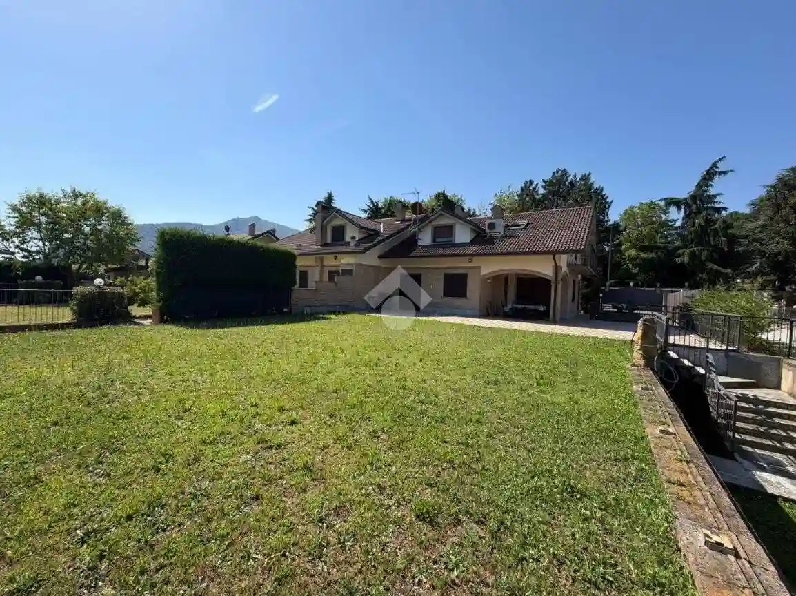 Villa - foto 5