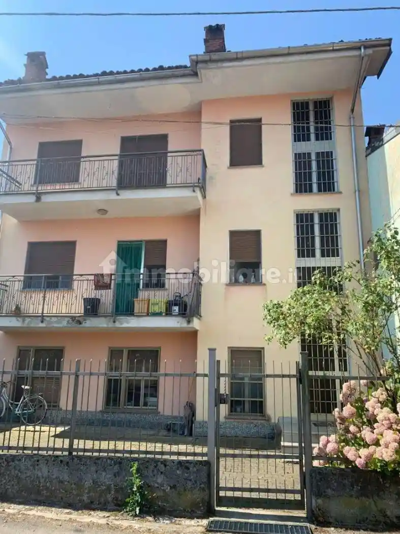 Appartamento in affitto a Ivrea