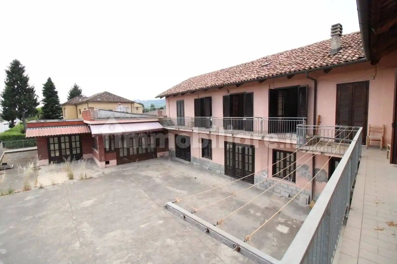 Casa indipendente in vendita a Magliano Alfieri