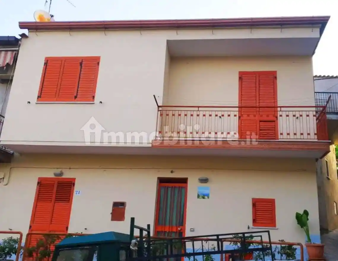 Casa indipendente in vendita a Pisciotta