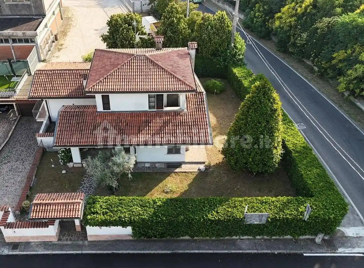 Villa in vendita a Castenedolo