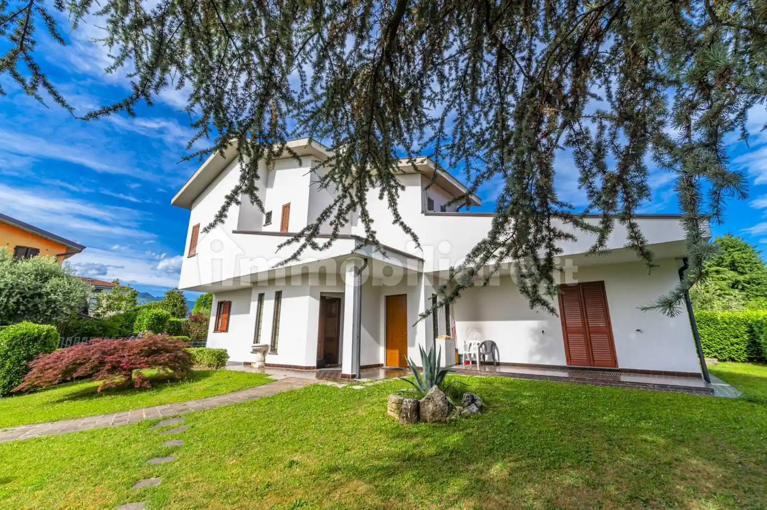 Villa in vendita a Scanzorosciate