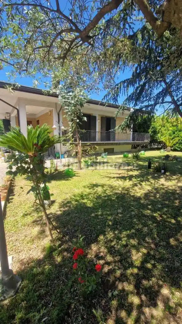 Villa in vendita a Montoro