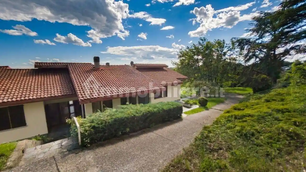 Villa in vendita a Cocconato