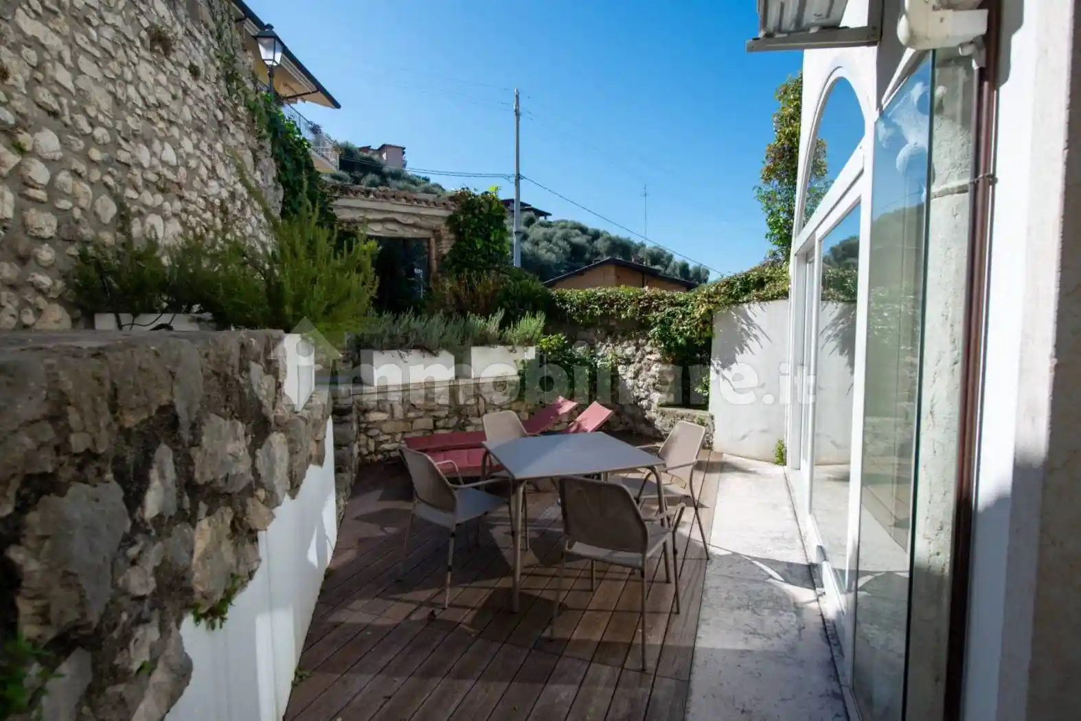 Appartamento in vendita a Brenzone sul Garda