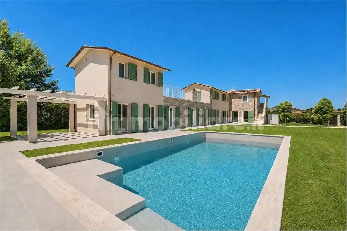 Villa in vendita a Pietrasanta