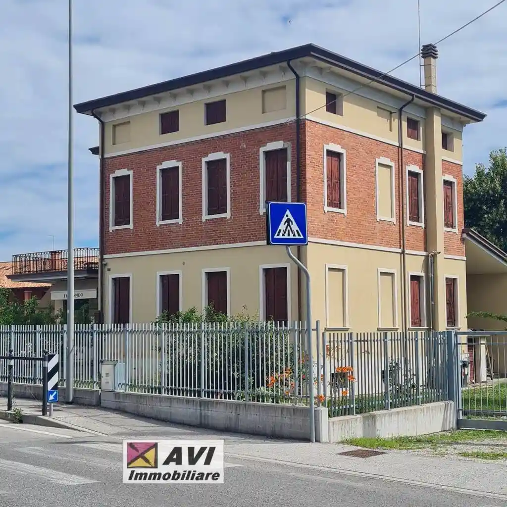Casa indipendente in vendita a Camposampiero