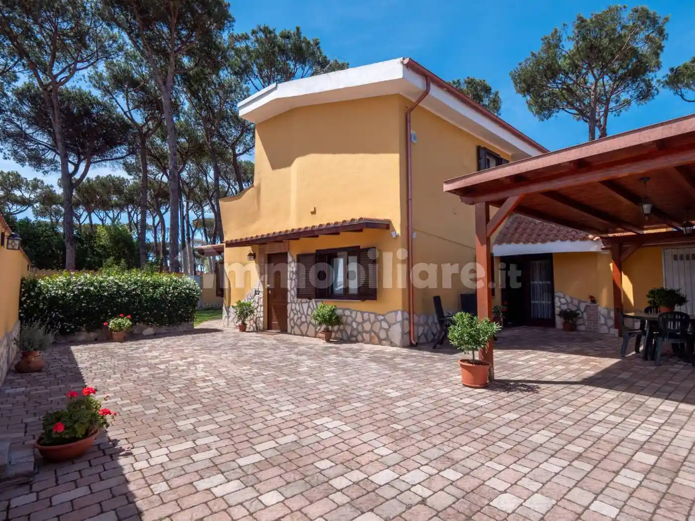 Villa in vendita a Ardea