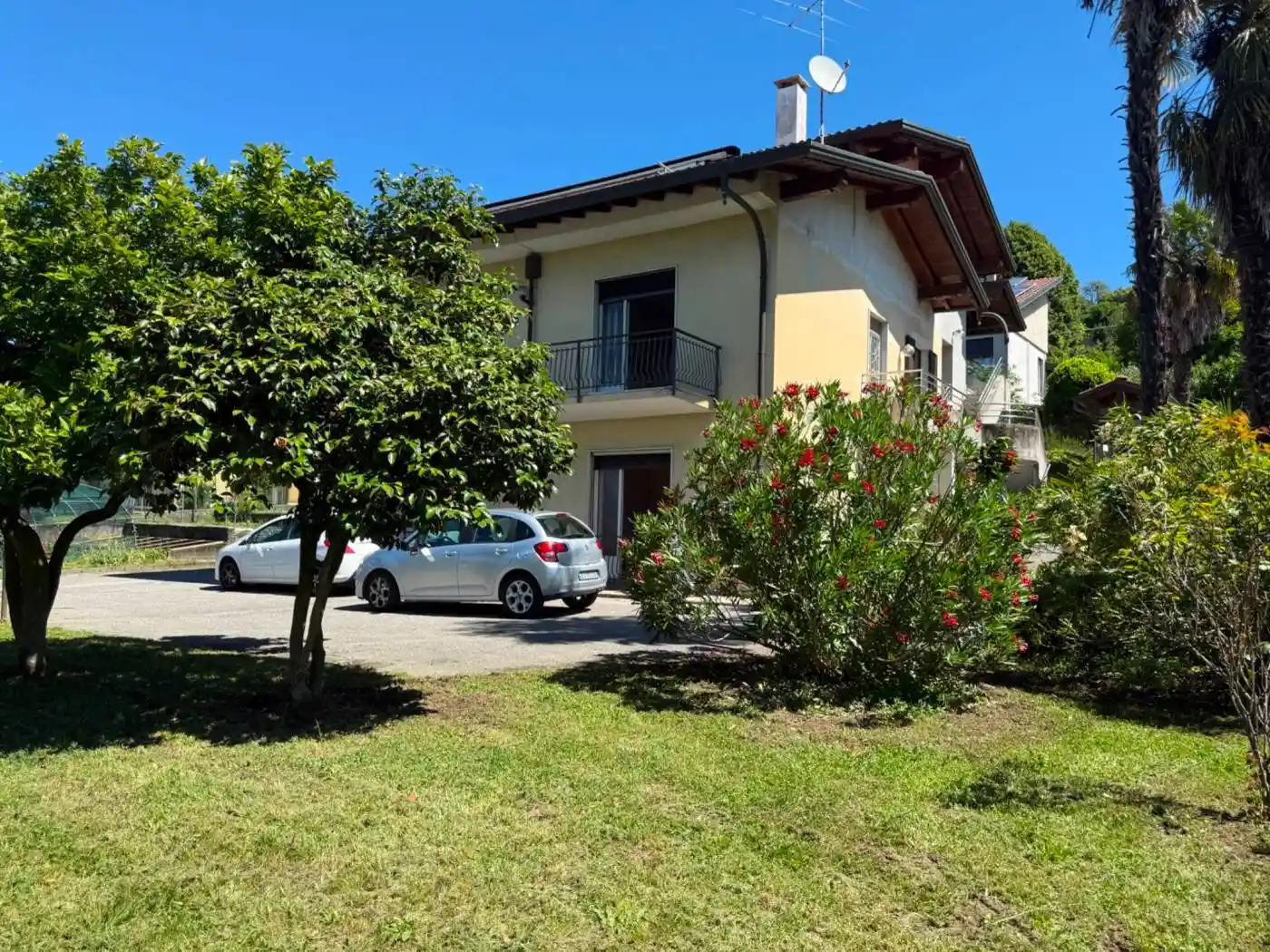 Casa indipendente in vendita a Capiago Intimiano