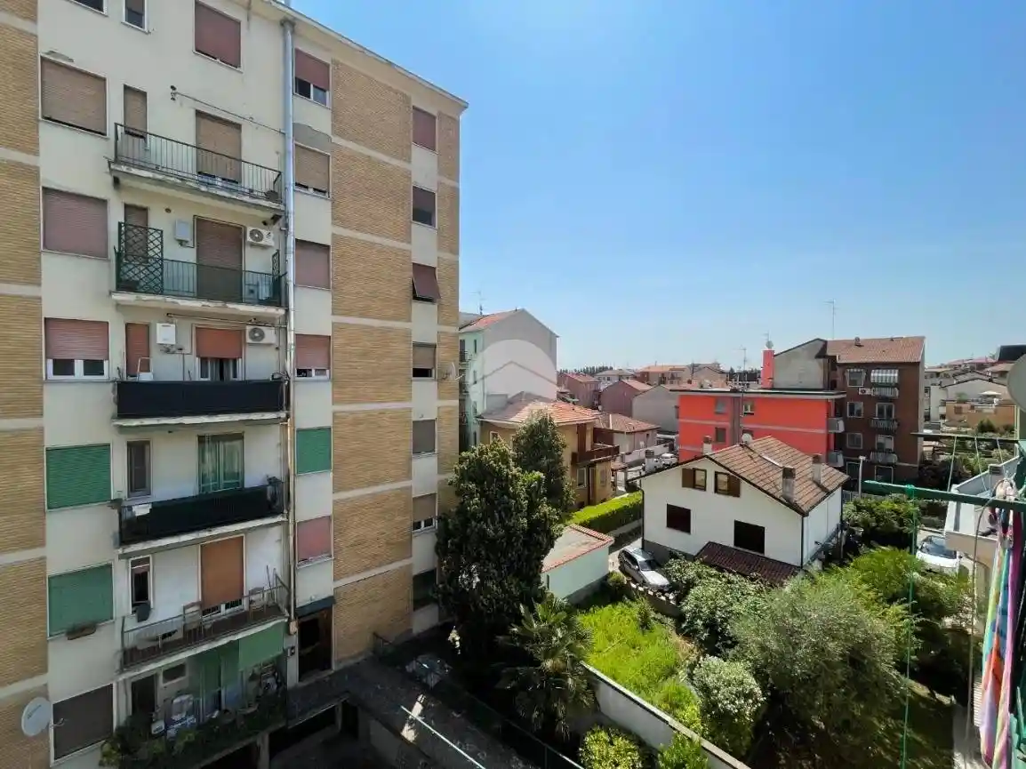 Appartamento in vendita a Corsico
