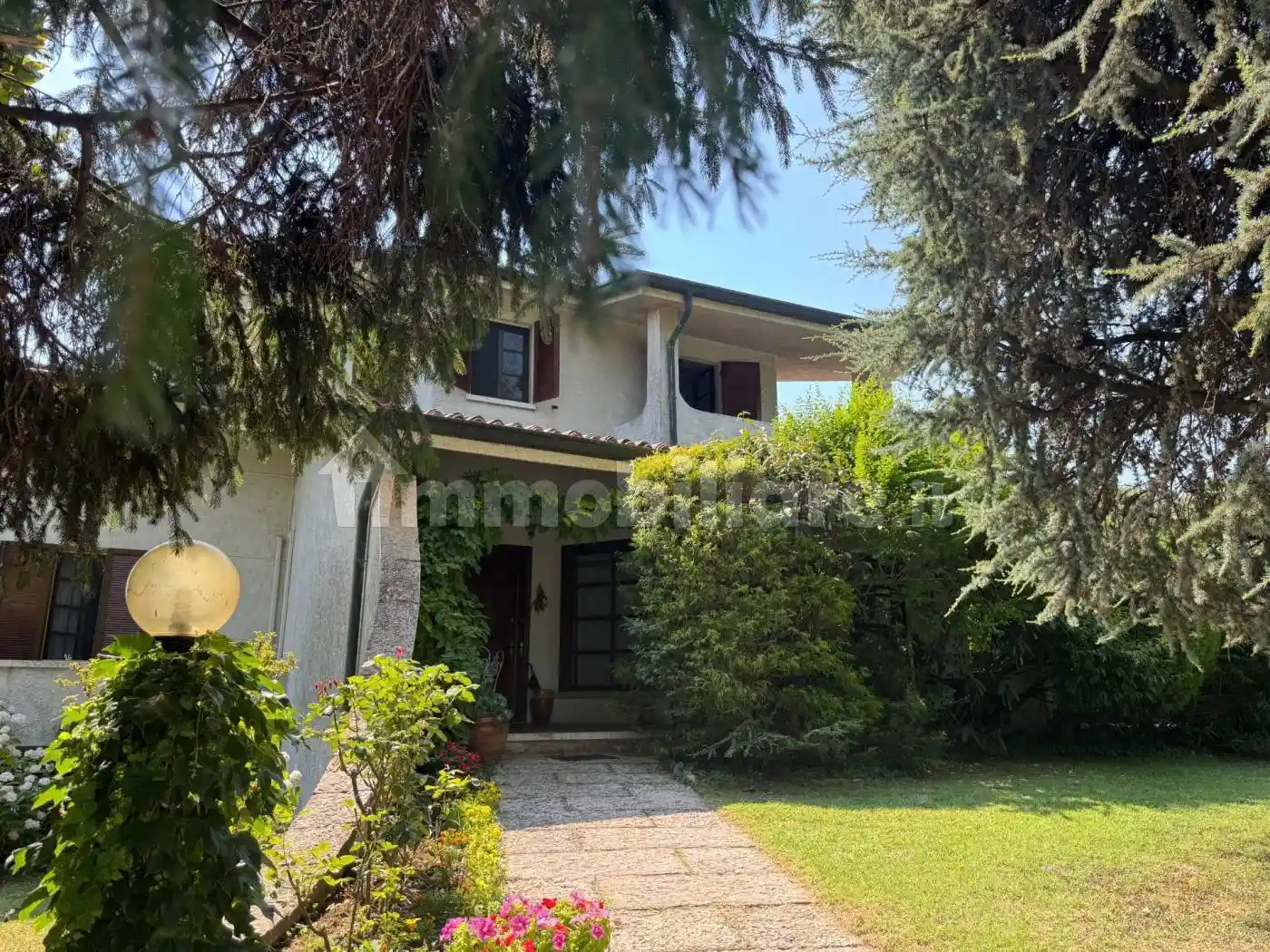 Villa in vendita a Curtatone
