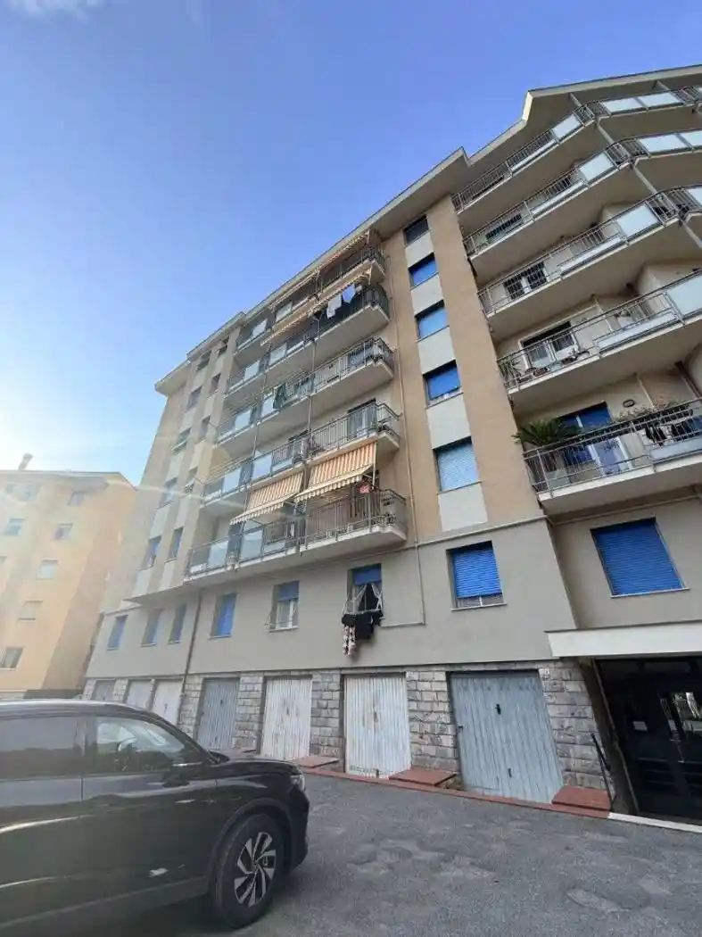 Appartamento in vendita a Genova