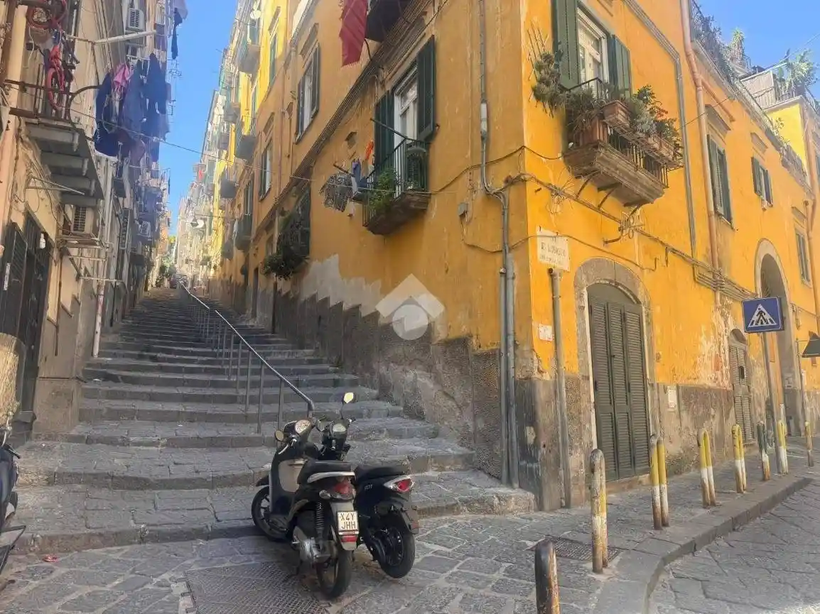 Appartamento in affitto a Napoli