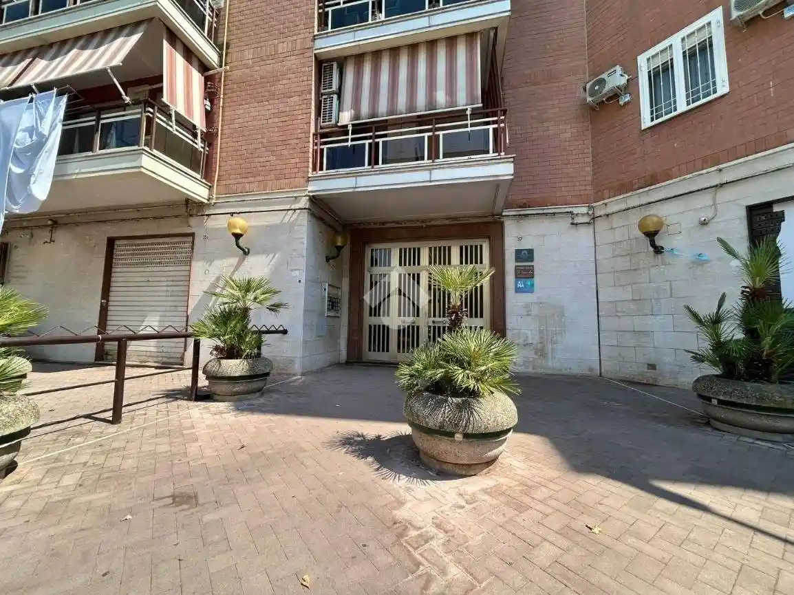 Appartamento in affitto a Napoli