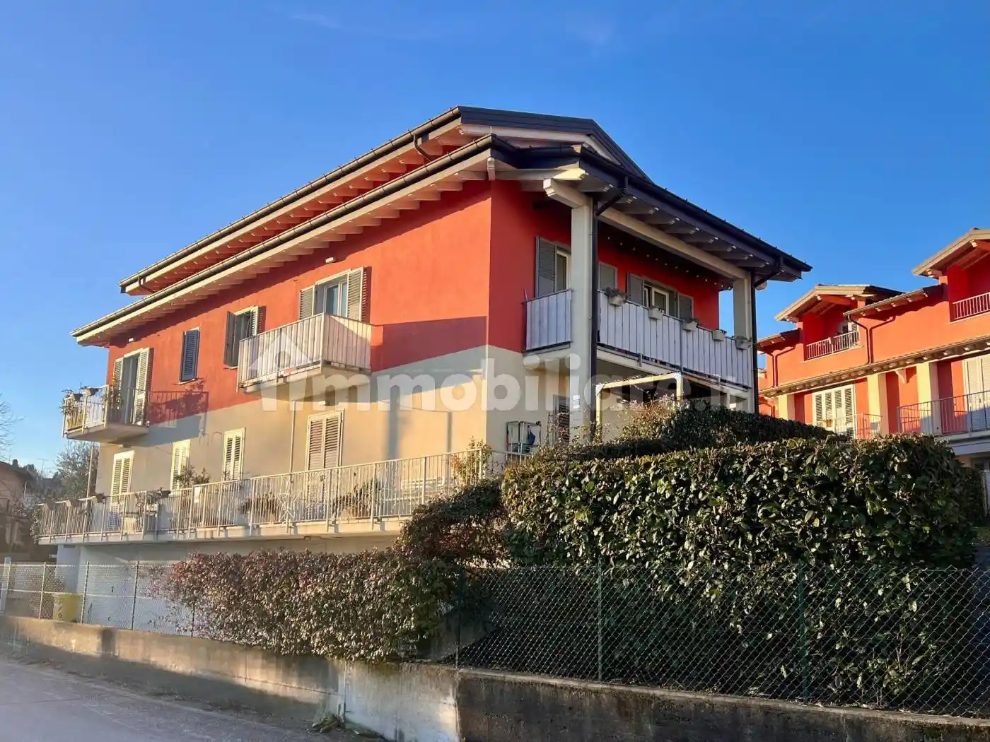 Appartamento in vendita a Azzate